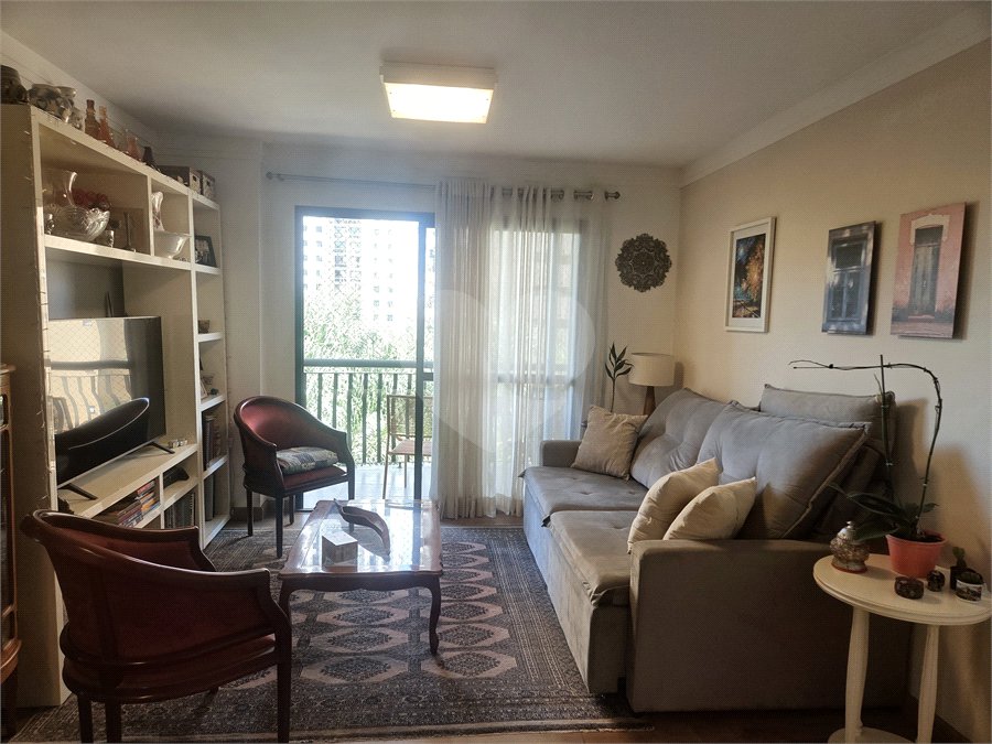 Apartamento à venda com 3 quartos, sendo 1 suíte, em Alto da Boa Vista, São Paulo, SP