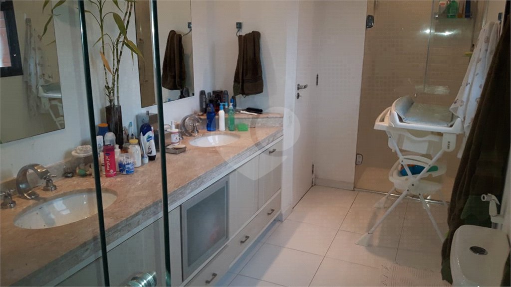 Apartamento à venda com 2 quartos, sendo 1 suíte, em Vila Andrade, São Paulo, SP
