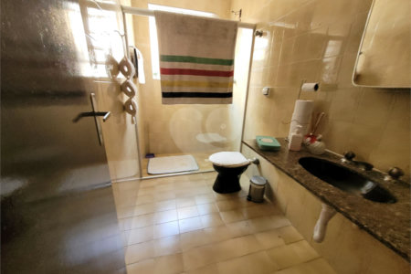 Sobrado à venda com 3 quartos em Vila Clarice, São Paulo, SP