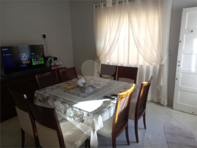 Sobrado à venda com 2 quartos em Vila Guilherme, São Paulo, SP
