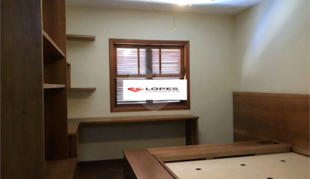 Casa à venda com 7 quartos, sendo 3 suítes,  no condomínio Sausalito, Mairiporã - SP