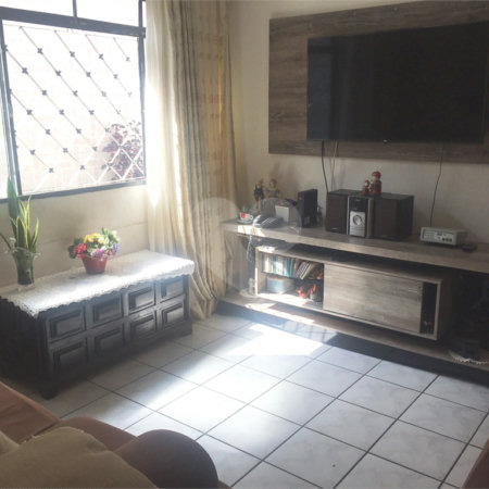 Casa Térrea à venda com 4 quartos, sendo 1 suíte,  em Vila Mazzei, São Paulo, SP