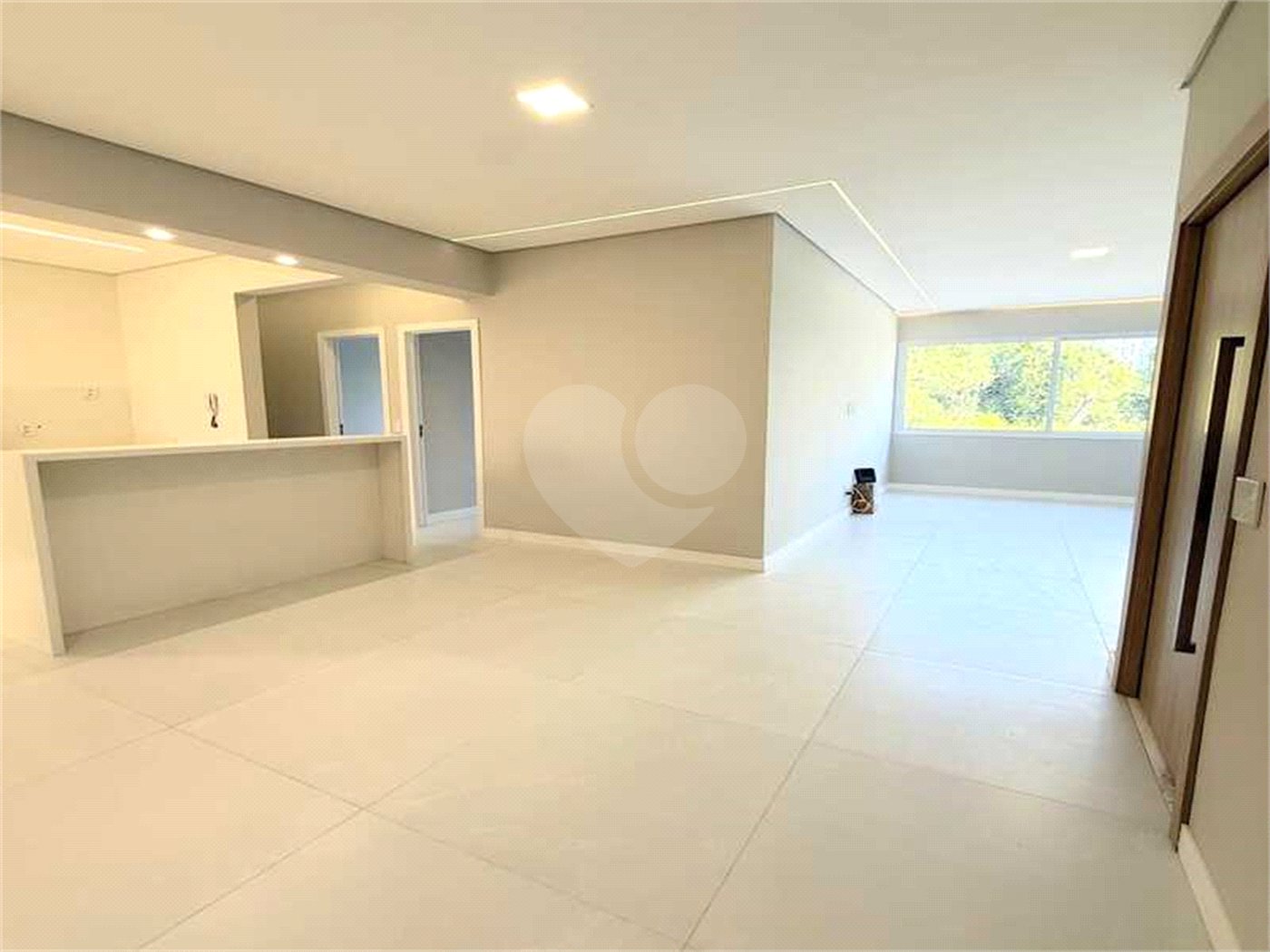Apartamento à venda com 3 quartos, sendo 1 suíte, em Laranjeiras, Rio de Janeiro, RJ