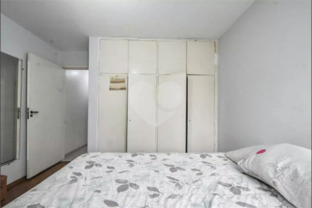Sobrado à venda com 3 quartos, sendo 1 suíte,  em Brooklin Paulista, São Paulo, SP