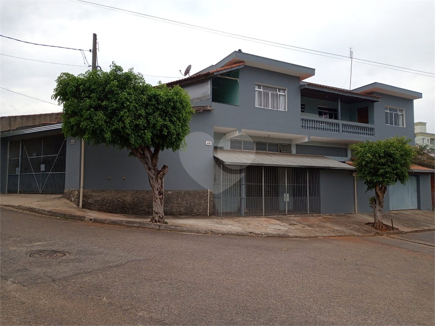 Sobrado à venda com 5 quartos em Jardim Itapuã, Sorocaba, SP