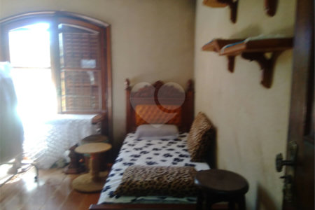 Casa à venda com 4 suítes em Vila Galvão, Guarulhos, SP