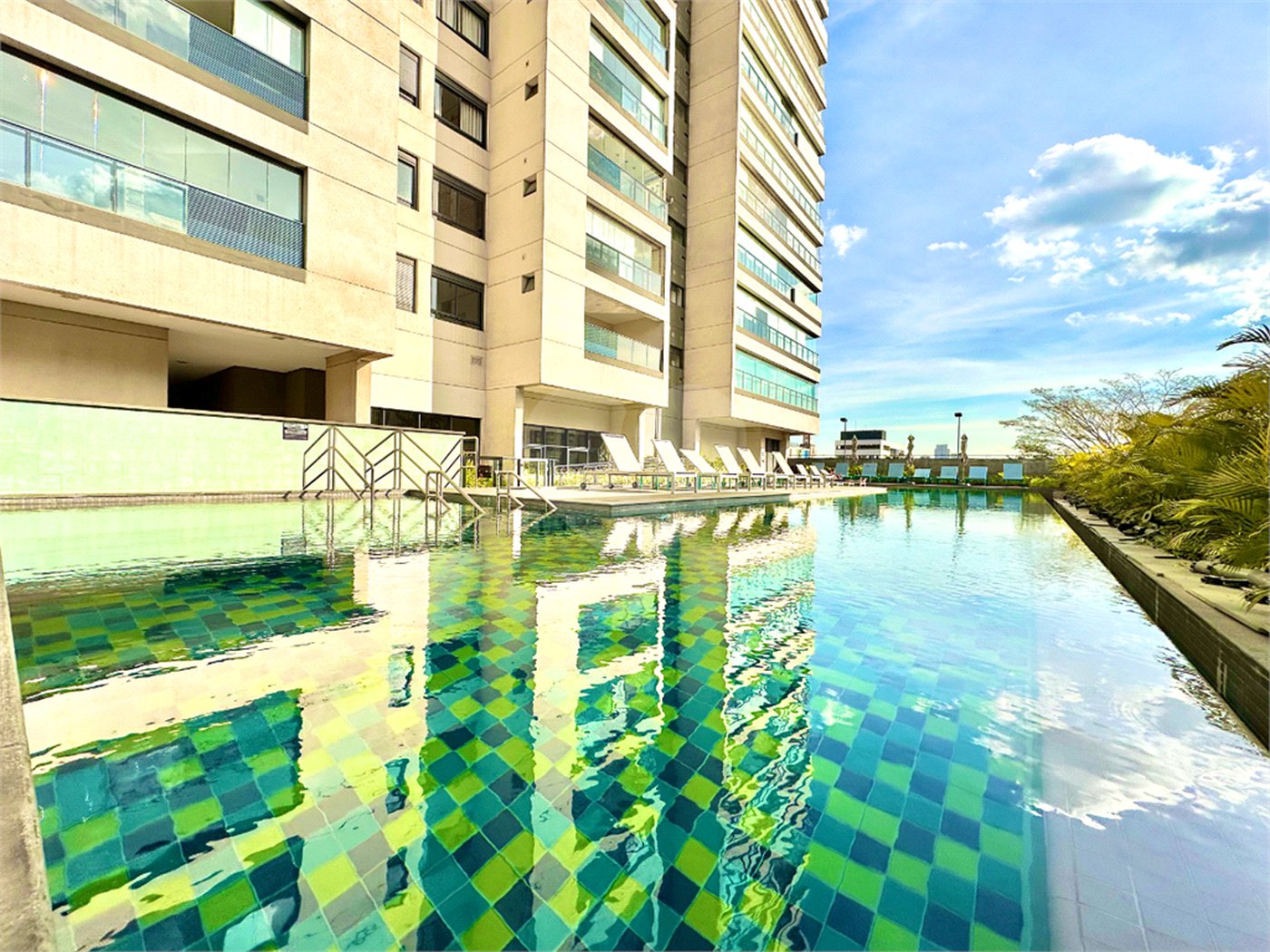 Apartamento à venda com 2 quartos, sendo 1 suíte,  em Cerqueira César, São Paulo, SP