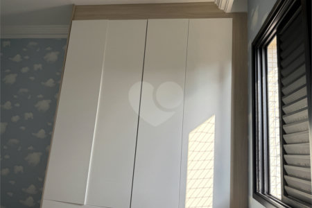 Apartamento à venda com 3 quartos, sendo 1 suíte, em Vila Paulicéia, São Paulo, SP