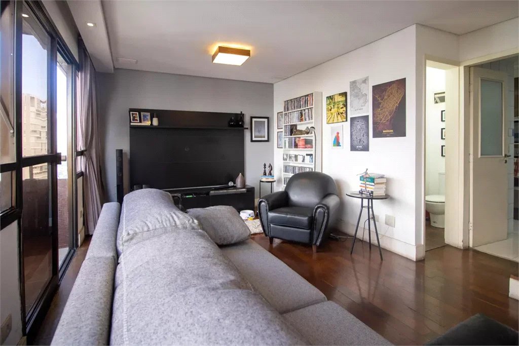 Duplex à venda com 2 suítes em Jardim Londrina, São Paulo, SP