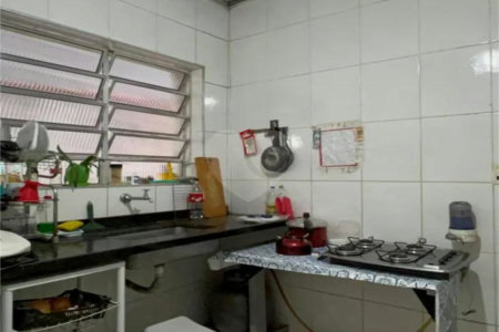 Loja à venda ou para alugar com 9 quartos, sendo 5 suítes, em Pinheiros, São Paulo, SP