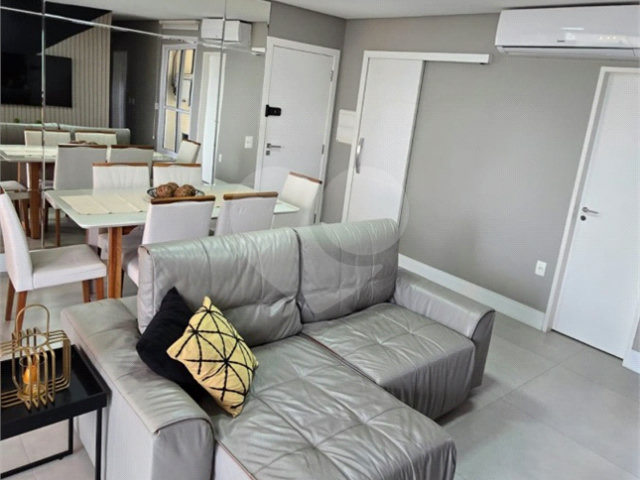 Apartamento à venda com 3 quartos, sendo 1 suíte,  em Morumbi, São Paulo, SP