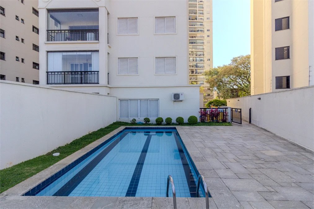 Apartamento à venda com 3 suítes em Vila Ipojuca, São Paulo, SP