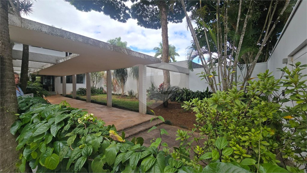 Casa à venda com 4 suítes em Santo Amaro, São Paulo, SP