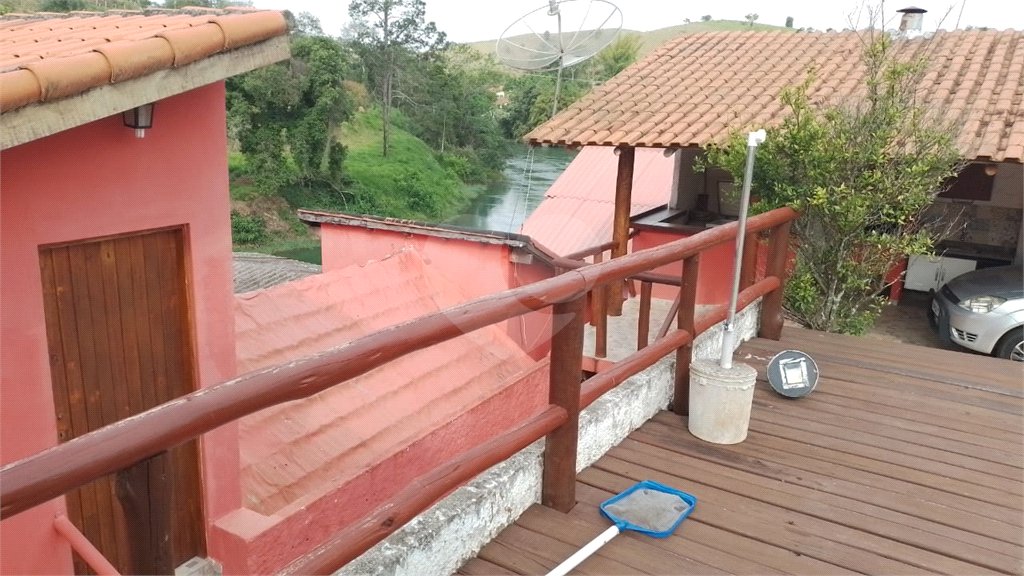 Chácara em Centro, Paraibuna/SP.