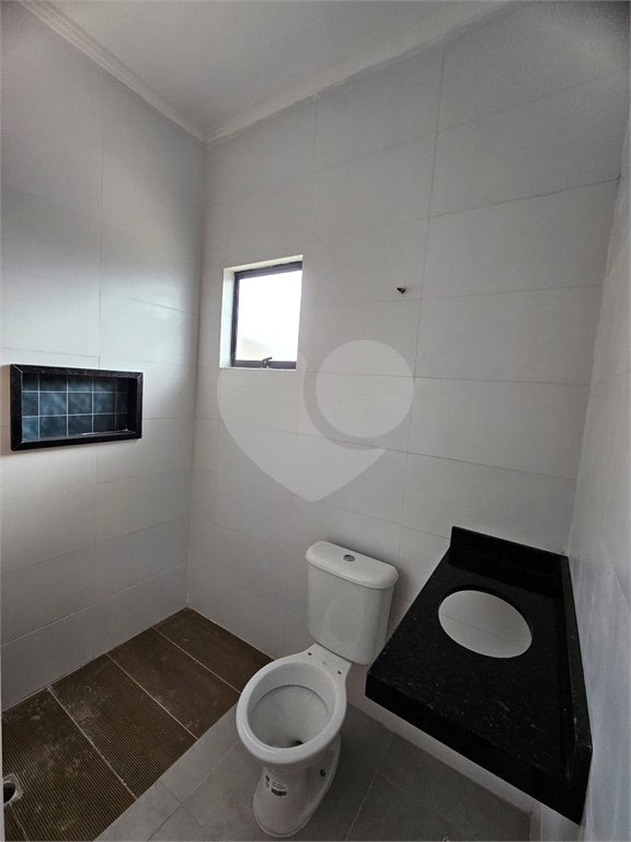 Sobrado à venda com 2 quartos em Maracanã, Praia Grande, SP