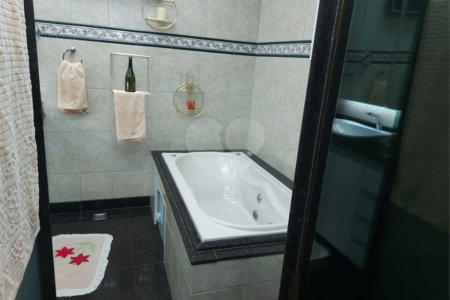 Casa à venda com 4 quartos, sendo 2 suítes, em Campo Grande, Rio de Janeiro, RJ