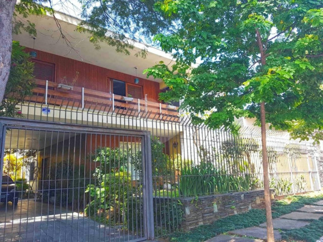 Casa à venda com 7 quartos, sendo 2 suítes,  em Brooklin Paulista, São Paulo, SP