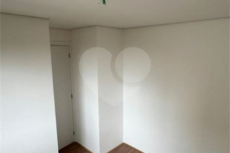 Apartamento à venda com 2 quartos em Parque Industrial Tomas Edson, São Paulo, SP