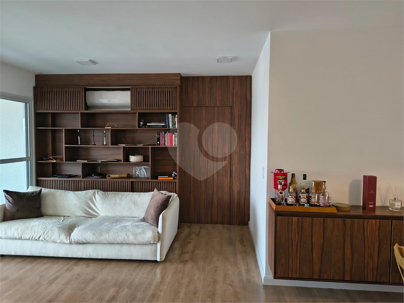Apartamento à venda com 2 quartos, sendo 1 suíte,  em Jardim Caravelas, São Paulo, SP