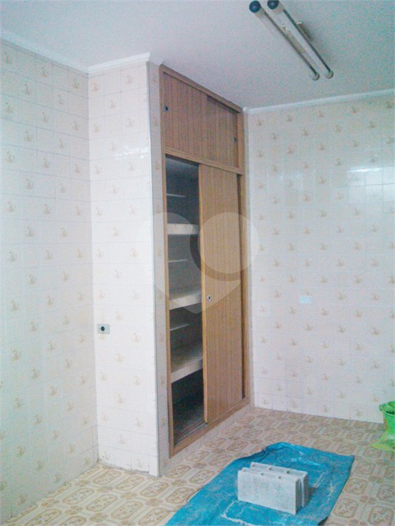 Sobrado à venda com 3 quartos, sendo 1 suíte,  em Parque Vitória, São Paulo, SP