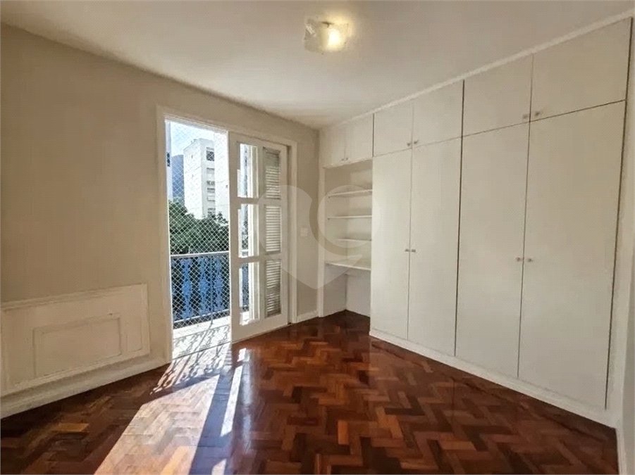 Apartamento à venda com 4 quartos, sendo 1 suíte, em Lagoa, Rio de Janeiro, RJ