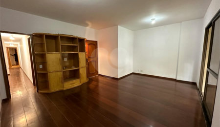 Apartamento à venda com 3 quartos, sendo 1 suíte,  em Tijuca, Rio de Janeiro, RJ