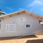 Casa à venda com 3 quartos, sendo 2 suítes, no condomínio Terras de São Francisco, Vinhedo - SP
