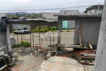 Casa à venda com 3 quartos, sendo 1 suíte,  em Loteamento Parque Residencial Serras de Atibaia II, Atibaia, SP