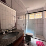 Casa à venda com 5 quartos, sendo 2 suítes,  em Jardim Maristela, Atibaia, SP