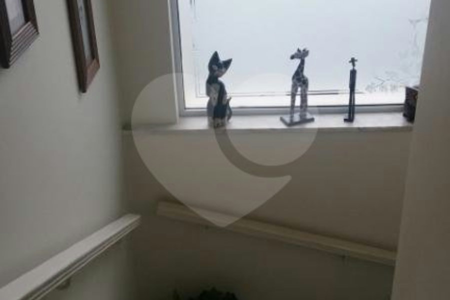 Sobrado à venda com 4 quartos, sendo 1 suíte, em Santana, São Paulo, SP