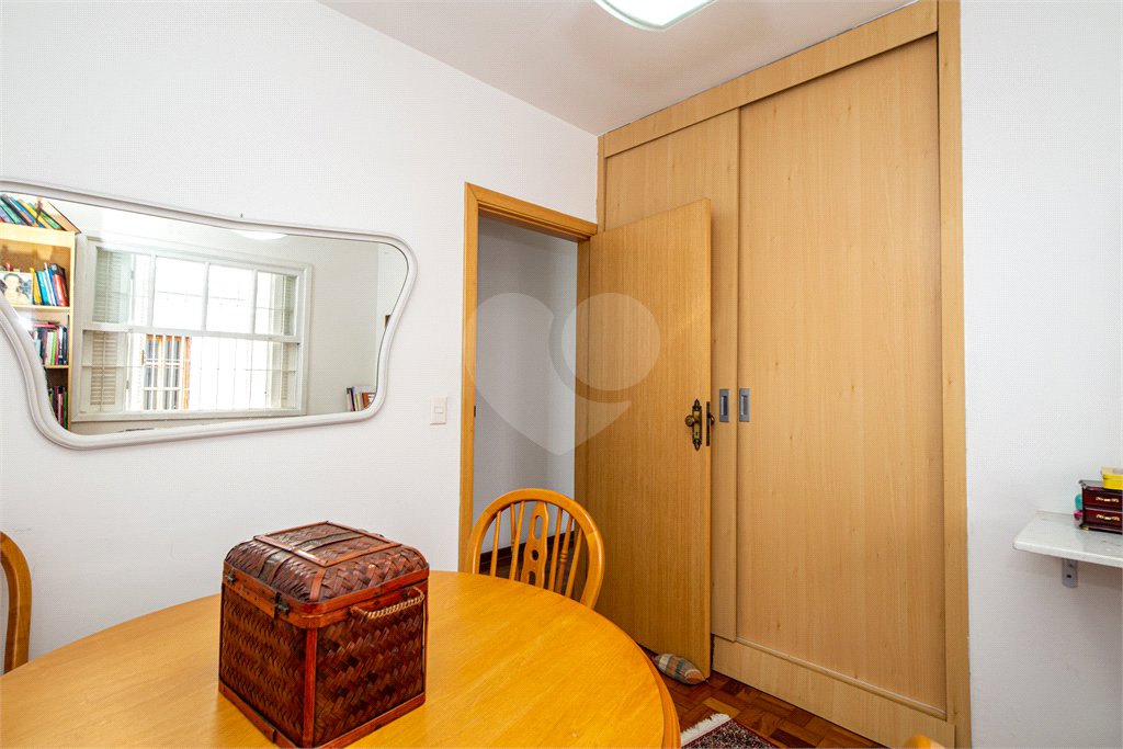 Casa à venda com 3 quartos, sendo 1 suíte, em Campo Belo, São Paulo, SP