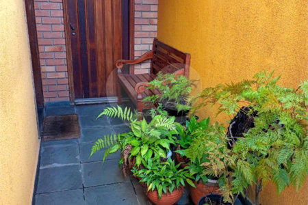 Sobrado à venda com 3 quartos em Jardim Colombo, São Paulo, SP