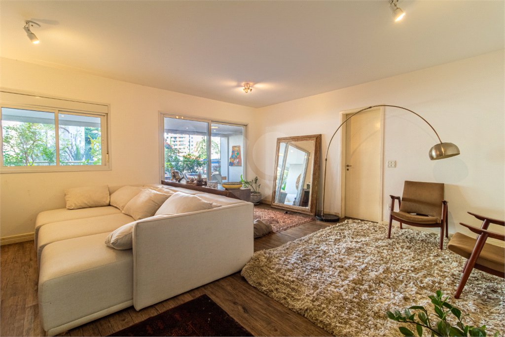 Apartamento à venda com 3 suítes em Vila Mascote, São Paulo, SP