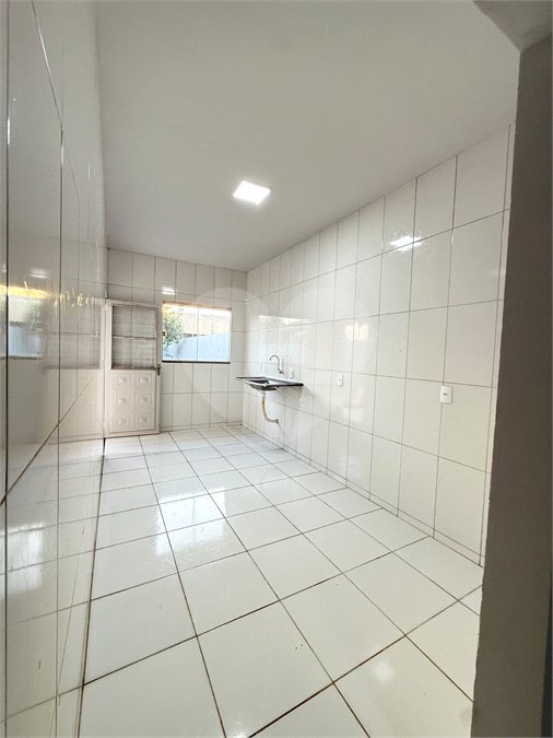 Casa à venda com 2 quartos em Ikaray, Várzea Grande, MT