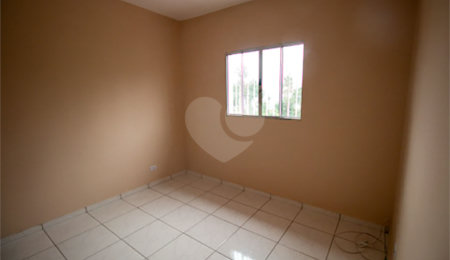Casa à venda com 2 quartos em Reneville, Mairinque, SP