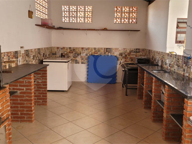 Casa à venda com 6 quartos, sendo 2 suítes,  em Laranjeiras, Caieiras, SP