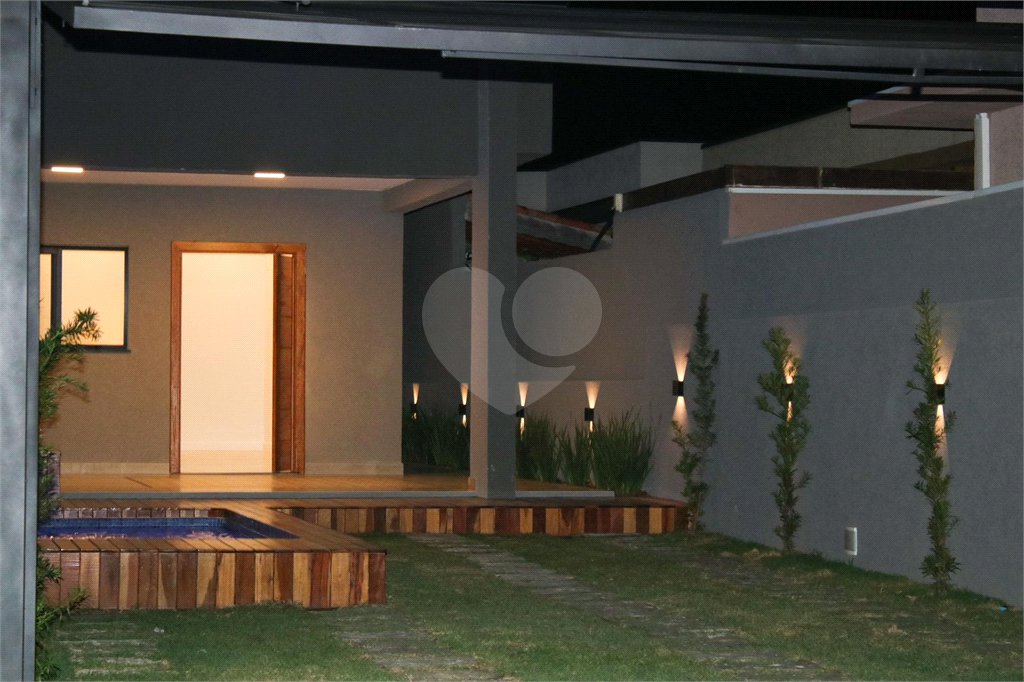 Casa à venda com 3 suítes em Jardim Ipê, Atibaia, SP