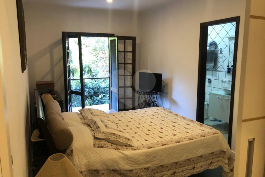 Casa à venda com 3 suítes no condomínio Sausalito, Mairiporã - SP