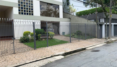 Sobrado à venda com 3 quartos, sendo 2 suítes,  em Jardim São Bento, São Paulo, SP