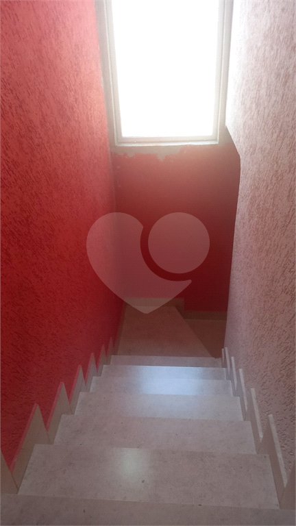 Casa à venda com 5 quartos, sendo 2 suítes, em Jardim Santa Clara, Guarulhos, SP
