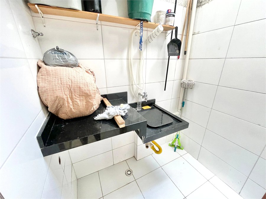 Casa à venda com 2 suítes no condomínio Residêncial Antuérpia, São Paulo - SP