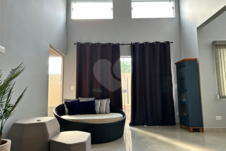 Sobrado à venda com 3 quartos, sendo 1 suíte, em Atibaia Belvedere, Atibaia, SP