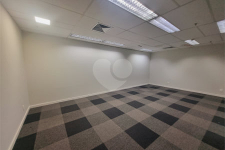 Sala à venda ou para alugar com 10 quartos em Butantã, São Paulo, SP