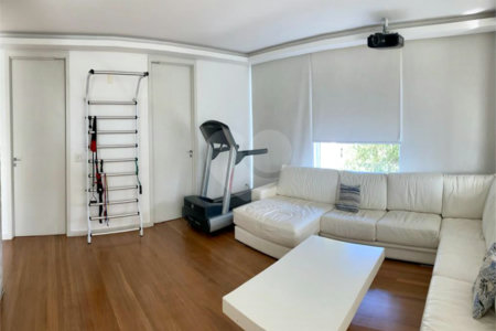 Casa à venda com 3 suítes em Anhangabaú, Jundiaí, SP