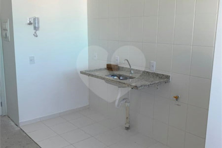 Apartamento à venda com 1 quarto em Botujuru, Mogi das Cruzes, SP
