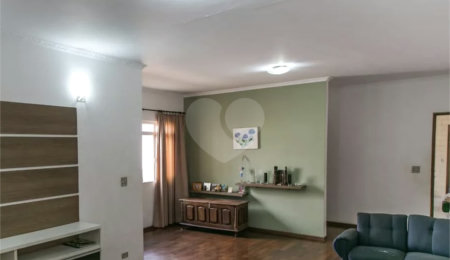 Casa Térrea à venda com 4 quartos, sendo 1 suíte,  em Tucuruvi, São Paulo, SP