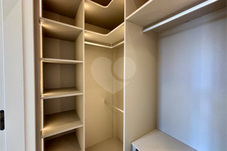 Casa à venda com 3 suítes no condomínio Residencial Dona Maria Candida, Indaiatuba - SP