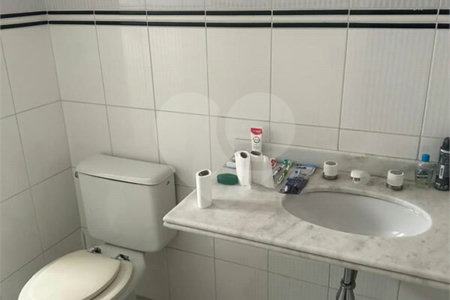 Apartamento para alugar com 4 quartos, sendo 2 suítes,  em Real Parque, São Paulo, SP
