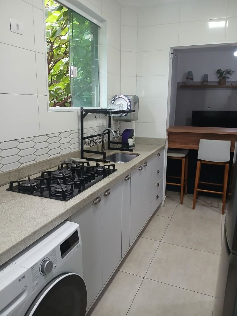 Apartamento com 2 dormitórios à venda, 62 m² por R$ 390.000,00 - Marapé - Santos/SP