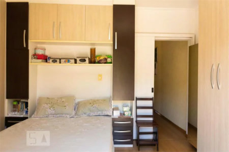 Casa à venda com 3 quartos, sendo 1 suíte, em Vila Universitária, São Paulo, SP
